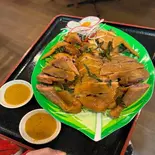 gà  ủ muối 1/2 con 鶏肉味漬け 半羽（ベトナム料理カキフォートルクアン）