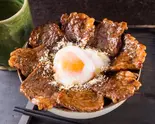 ローススタミナガーリック丼 Loin Stamina Garlic Rice Bowl（大阪焼肉丼せんば 栄店）