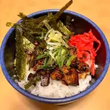 チャーシュー丼(中)（ラーメン工房はっぴ）