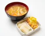 おにぎり家特製★本日のお味噌汁とお新香のセット（おにぎり家）