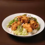 みんな大好きなこの組み合わせ！からあげ丼（上海食苑 本店）