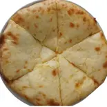 チーズナン（インド・ネパールカレーみさきらじ のんべえ）
