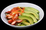 アボカドチキンサラダ AvacadoChicken Salad（エスニック レストラン＆バー アユス）