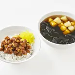 仙草+魯肉飯（台湾スイーツ 台湾九份芋圓 高田馬場店）