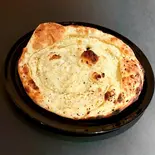 ガーリックチュールチュールナン Garlic Chur Chur Naan（シヴァのカレー草加店）