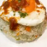 ライス目玉焼きのせ（ラス・デリシアス）