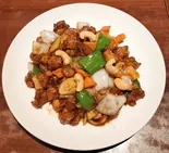 鶏肉とカシューナッツ炒め（中華厨房 杏杏）