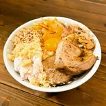 豚油伝まぜそば（G系らーめん 豚油伝〜ぶゆうでん〜）