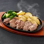 中落ちカルビサイコロステーキ150g(肉汁牧場チャックステーキ KING 大橋店)
