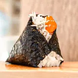 こぼれしらす×卵黄の醤油づけ（一汁おにぎり 一粒万福）
