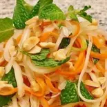 グリーンパパイヤサラダ Goi du du（Minh Nhat Quan草加店）
