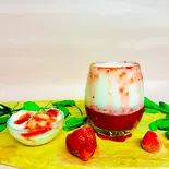 【ヨーグルト】馬ゐ家特製飲むイチゴヨーグルト（馬ゐ家）