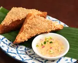 海老トースト(2切)（スコンター錦店）
