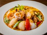 75 シーフードパッポンカリー(シーフードと野菜の卵カレー)（タイ料理 ウライワン）