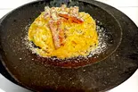 チェダーチーズの濃厚カルボナーラ（麺マニア by XHREE）