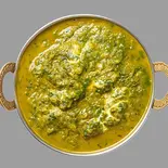 ほうれん草パニールカレー Sag paneer（スパイスの味SWAD）