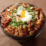 ネギ玉豚カルビ丼(韓国料理 清美)