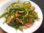 青椒肉絲（台湾料理 萬福来）