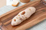 国内産クリームチーズ使用のお米のくるみとナッツのクリームチーズ(Kome Pan 米粉を使ったパンと焼き菓子)