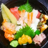 【MENU限定】メガ特丼（寿し京月）