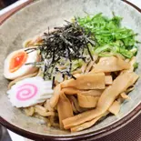 特製しょうゆまぜそば 並盛（麺酒場 凜々亭）