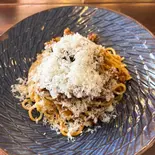 黒毛和牛すね肉の煮込みミートソースパスタ 【牛すね肉 倍増し】（生パスタ福田）