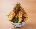 重ね鶏天丼（鶏肉と卵 幸の鳥 立川立飛店）