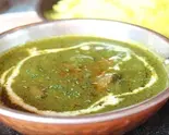 ほうれん草チキンカレー Horenso Chicken Curry（DIYA INDIAN NEPALI RESTAURANT）