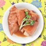 豚足の醤油煮(4本)（池袋 茶舘）