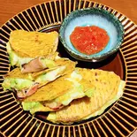 アボカドとチーズのケサディーヤ（バリバール）