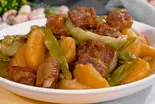 じゃが芋、インゲンとスペアリブの煮込み【土豆排骨炖豆角】(中国東北家郷料理永利 豊洲駅前店(1号店))