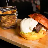 ゴルゴンゾーラチーズバーガー GORGONZOLA CHEESE BURGER(Stickers)
