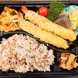 ジャンボエビフライ弁当プリンつき（おばんざいや早乙女 銀座本店）