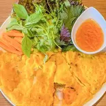 バインセオ【ベトナム風お好み焼き】Banh xeo（NIEU QUANレストラン）