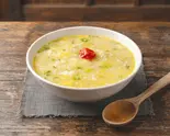 321kcal 回復粥(鶏・卵・豆腐・キャベツ・オクラなど) 梅干付（風邪・胃腸炎の回復に お粥小屋 健康お粥専門店）