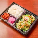 野菜炒め弁当（王子西安鍋貼館）