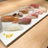 寿しおまかせ10貫（北前寿し花門 KITTE大阪店）