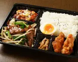 とくとく弁当A-8 ニラレバー（山東菜館）