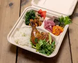 【Bento】アジアン風骨つき鶏BOX Asian-Style Chicken on the Bone Box（ヘルシー野菜とヴィーガンDELIのお弁当【aux DELI】）