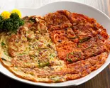 ハーフ&ハーフチヂミ(韓国料理 トンマッコル 上野店)
