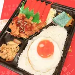 赤ウインナースペシャル弁当（惣菜弁当善食）