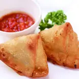サモサ(ヴィーガン) Samosa (Vegan)(野菜を食べる自然派カレー ミラン・ナタラジ 渋谷店)
