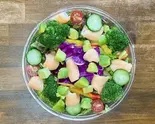 【当店の人気No.2】トロサーモンとアボカドサラダボウル 【Popularity No.2】Toro salmon and avocado salad bowl(たっぷり野菜のサラダボウル)