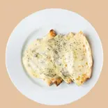 【64】バジルチーズナン/Basil Cheese Naan（インド料理ガンジス）