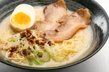 とんこつ醤油ラーメン(中華料理 嘉楽飯店 荻窪店)