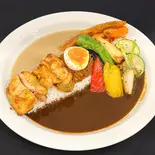 3種あいがけ彩り野菜タンドリーチキンカレー(あいがけ、ごはん350g)（spicy motel）
