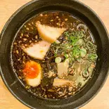 黒とんこつ(くねくねラーメン 大須万松寺店)