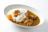 骨付きチキンのインドカレー（鯖サンドと温泉紅茶がおいしいカフェcoco de tea(ココデティー)）