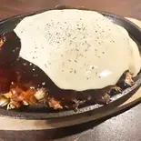 餅チーズベーコン玉（ふぐと鉄板焼き ガブ飲み食堂）