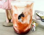 苺ミルク L Strawberry Milk (Large)（茶千歳杉田店）